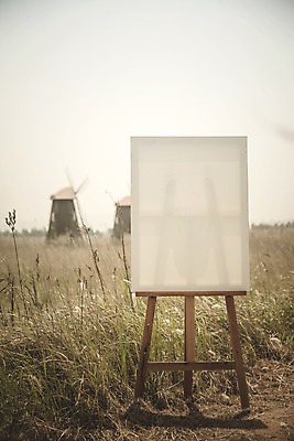 주간 PSD 편집이미지 백그라운드 프레임 초원 사람없음 야외 풍차 풀잎 디지털합성 이젤 캔버스 디지털아트 이미지편집 자연요소 잎 미술도구 풀_식물 파일형식