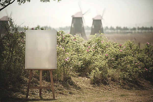 주간 PSD 편집이미지 백그라운드 프레임 사람없음 야외 풍차 풀잎 디지털합성 이젤 캔버스 디지털아트 이미지편집 자연요소 잎 미술도구 풀_식물 파일형식