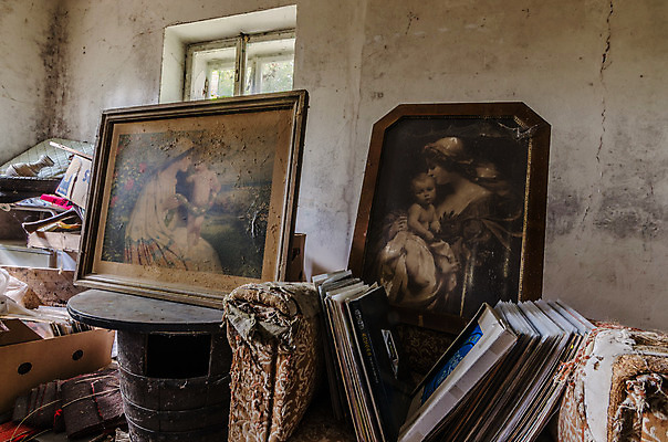 포토 JPG 해외이미지 벽 건축양식 창문 주택 이야기 사람없음 건물 탐험 역사 빌라 천연기념물 발견 떠남 무인 옛날 파멸 해외202004 해외포토 건축물 건축 컨셉 모션 파일형식 소멸 이미지허브