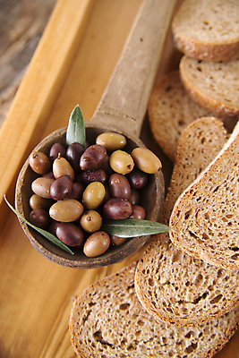 포토 JPG 해외이미지 음식 빵 과일 재료 건강 요리 사람없음 목재 식사 이탈리아 흰색 시골 신선 그룹 지중해 올리브 앙트레 채식주의자 탄수화물 비건 해외202004 해외포토 나무 열매 유럽 바다 컬러 채식 파일형식 이미지허브