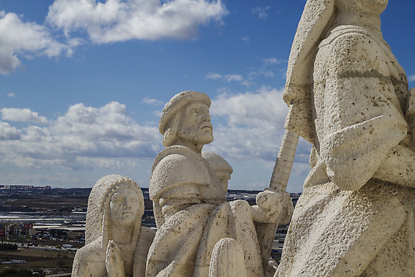 포토 JPG 해외이미지 손 기독교 종교 컨셉 관계 천사 함께함 창조 미술 사람없음 조각상 탑 검은색 성경 희망 터치 천주교 종 도움 영혼 스페인 구출 클래식 닫기 연결 집중 승진 돌봄 르네상스 마드리드 신앙심 헬프 해외202004 해외포토 건축물 감정 유럽 컬러 종교용품 모션 문화예술 신체부위 조형물 파일형식 이미지허브