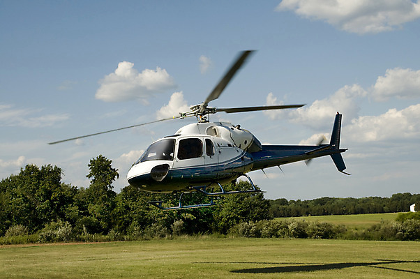 포토 JPG 해외이미지 교통시설 사람없음 헬리콥터 항공 이륙 착륙 해외202004 해외포토 교통 비행기 시설 파일형식 이미지허브