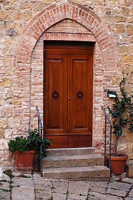 포토 JPG 해외이미지 전통 외관 꽃 벽 여행 건축양식 거리 아파트 주택 사람없음 야외 건물 목재 초록색 문 마을 이탈리아 수확 바위 도시 중세 역사 재산 클래식 고급 우아함 빌라 그림 복고 토스카나 스타일 해외202004 해외포토 나무 식물 건축물 건축 유럽 컬러 컨셉 농업 재료 금융 돌_바위 파일형식 이미지허브