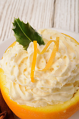 포토 JPG 해외이미지 접시 음식 오렌지 과일 밥 휴가 아이스크림 디저트 사람없음 목재 숟가락 냉동 얼음 우유 추위 튀김 소용돌이 신선 사발 달콤 매끈함 설탕 먹기 크림 향신료 토핑 푸딩 깊이 바닐라 시나몬 해외202004 해외포토 자연요소 나무 식기 재료 모션 유제품 수저 회오리 감각 사기그릇 맛 향미료 파일형식 이미지허브