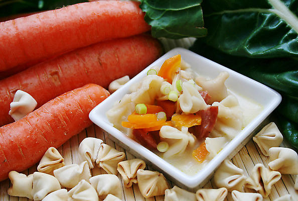 포토 JPG 해외이미지 음식 채소 건강 사람없음 식사 저녁식사 당근 신선 면 수프 두부 점심식사 채식주의자 해외202004 해외포토 뿌리채소 채식 파일형식 이미지허브