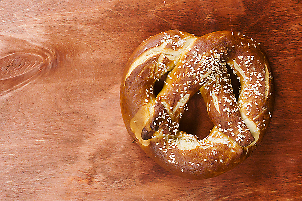 포토 JPG 해외이미지 실내 사람없음 한개 브레첼 나무배경 해외202004 해외포토 1 백그라운드 디저트 내부 파일형식 이미지허브