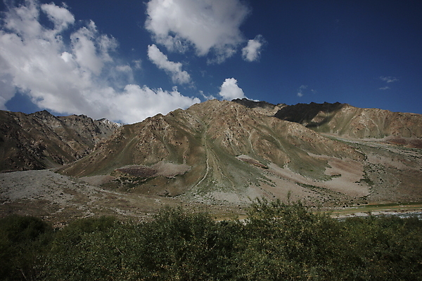 포토 JPG 해외이미지 나무 구름 아시아 여행 백그라운드 자연 휴가 산 풍경 사람없음 야외 초록색 여름 계곡 침묵 금지 시골 숲 언덕 오브젝트 산등성이 러시아 장면 지역 내추럴 시베리아 전국 절정 해외202004 해외포토 자연요소 식물 계절 유럽 나라 컬러 소리 생태계 파일형식 이미지허브