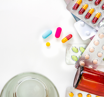 포토 JPG 해외이미지 회사 포장 건강 병원 사람 사람없음 알약 약 고통 의사 대접 은색 질병 약국 오브젝트 준비 두통 처방 레시피 테라피 흙더미 조제 돌봄 면역력 약사 치료제 헬프 항생제 해외202004 해외포토 감정 컬러 비즈니스 의학 모션 뷰티 흙 의료진 도움 만들기 파일형식 더미 이미지허브