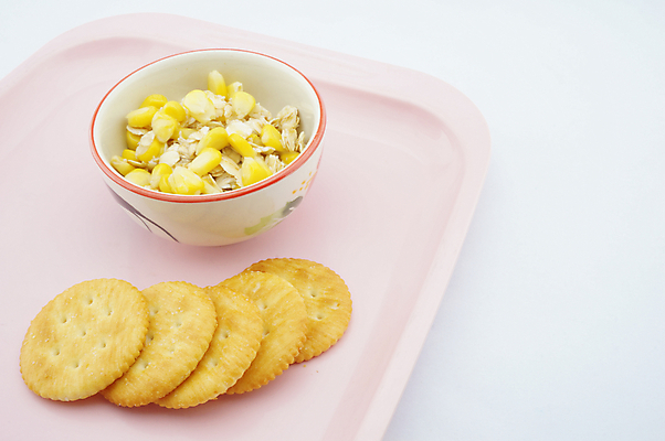 포토 JPG 해외이미지 음식 조각 백그라운드 패턴 다이어트 아침 건강 옥수수 사람없음 노란색 크래커 식사 우유 에너지 신선 달콤 맛 아침식사 시리얼 먹기 유기농 흙더미 뮤즐리 채식주의자 귀리 해외202004 해외포토 주간 웰빙 컬러 컨셉 무늬 모션 유제품 곡류 쿠키 흙 채식 파일형식 더미 이미지허브