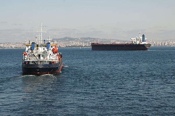 포토 JPG 해외이미지 교통수단 바다 비즈니스 교통시설 사람없음 항구 큼 컨테이너 범선 무거움 해외202004 해외포토 산업 교통 배_교통 무게 크기 시설 파일형식 이미지허브