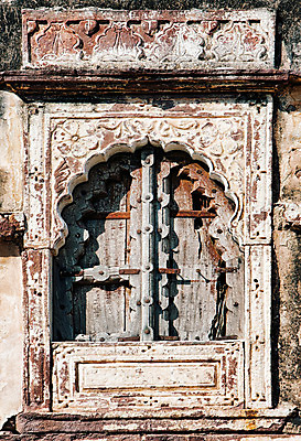 포토 JPG 해외이미지 전통 디자인 외관 아시아 벽 여행 백그라운드 건축양식 창문 주택 프레임 사람없음 야외 건물 목재 빨간색 문 금속 회색 골동품 바위 흰색 블라인드 판넬 거친 널 부식 질감 복고 대문 목각 셔터 그런지 엘리먼트 옛날 파멸 스타일 해외202004 해외포토 나무 건축물 건축 나라 컬러 컨셉 재료 재질 돌_바위 커튼 파일형식 소멸 이미지허브