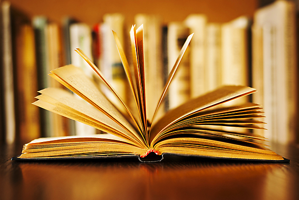 포토 JPG 해외이미지 학교 탁자 사람없음 책 스터디 사무실 독서 정보 오픈 도서관 인쇄 읽기 문학 페이지 양장본 출판 해외202004 해외포토 교육 가구 비즈니스 모션 학습 파일형식 이미지허브