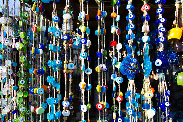 포토 JPG 해외이미지 학생 전통 디자인 꽃 종교 문화 밧줄 백그라운드 추상 선물 미술 사람없음 장식 파란색 세트 컬러풀 숫자 희망 기도 최고 그룹 보호 옷걸이 신비 구슬 그림 기회 마법 칠면조 수공예 나쁜 대칭 미신 부적 신앙심 여의주 오해 최면 해외202004 튀르키예 해외포토 식물 문자 감정 아시아 줄 컬러 컨셉 무늬 조류 문화예술 공예 파일형식 이미지허브