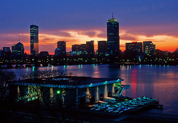 포토 JPG 해외이미지 호수 겨울 건축양식 하늘 전등 잉글랜드 새로움 사람없음 건물 빨간색 물 파란색 강 도시풍경 컬러풀 사무실 반사 일출 탑 고층빌딩 미국 황혼 일몰 새벽 도시 만 야간 저녁 대학교 노젓기 타운 스카이라인 덩어리 해외202004 해외포토 자연요소 건축물 계절 건축 컬러 컨셉 북아메리카 비즈니스 학교 모션 조명 영국 풍경 빌딩 노을 밤 파일형식 이미지허브