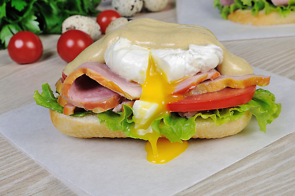 포토 JPG 해외이미지 음식 조각 다이어트 토마토 재료 부분 샌드위치 건강 요리 사람없음 저녁식사 아침식사 바게트 상추 햄 브런치 칼로리 점심식사 번 삶기 입가심 해외202004 해외포토 빵 채소 육류 식사 파일형식 이미지허브