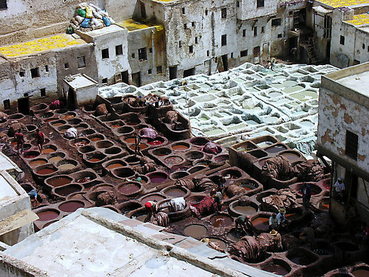 포토 JPG 해외이미지 전통 공장 아프리카 노동자 사람없음 갈색 상점 흰색 업무 시장 닫기 제조 가죽 무역 날것 모로코 수공예 메디나 아랍어 옛날 해외202004 해외포토 직업 나라 산업 컬러 공업 모션 작업 공예 파일형식 이미지허브