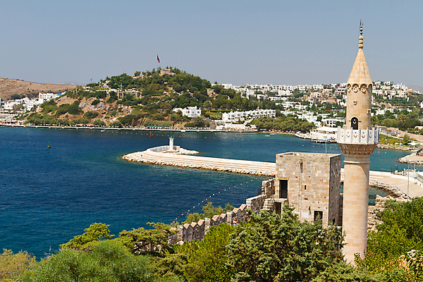 포토 JPG 해외이미지 나무 바다 여행 건축양식 휴가 주택 항해 사람없음 야외 건물 물 여름 파란색 도시풍경 항구 흰색 도시 만 지중해 언덕 방파제 모스크 포트 타운 칠면조 두더지 터키석 해외202004 튀르키예 해외포토 자연요소 식물 건축물 계절 공공시설 건축 아시아 컬러 배_교통 교통시설 조류 풍경 이슬람교 보석 파일형식 이미지허브