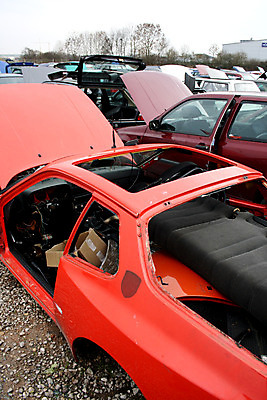 포토 JPG 해외이미지 산업 조각 자동차 사람없음 쌓기 환경 금속 재활용 손상 쓰레기 폐기물 철 버리기 부식 한조각 흙더미 낭비 찌그러짐 고물상 깨짐 생태학 옛날 철강 못생김 해외202004 해외포토 1 교육 육상교통 컨셉 모션 재질 흙 친환경 파일형식 더미 이미지허브