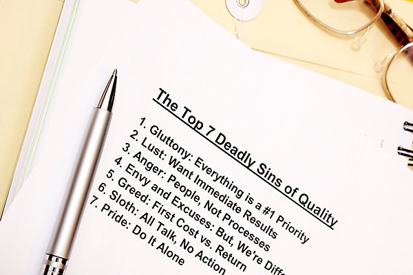 포토 JPG 해외이미지 종이 안경 회사 텍스트 봉투 나선형 사람없음 단어 펜 분노 흰색 작업실 대표 욕심 7 골 세미나 우수 성욕 해외202004 해외포토 문자 잡화 감정 컬러 무늬 비즈니스 필기구 숫자 절기 욕망 파일형식 이미지허브