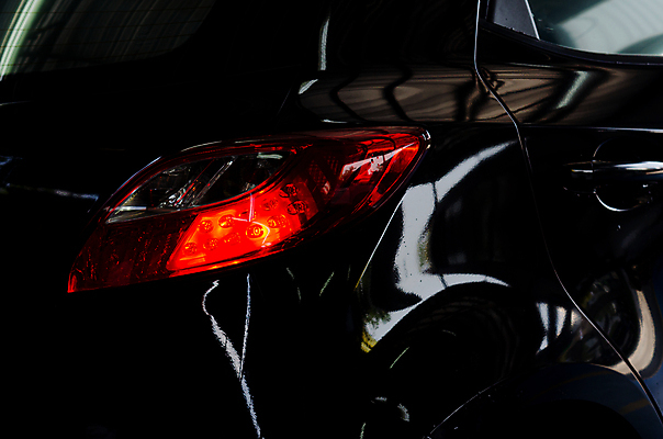 포토 JPG 해외이미지 모델 디자인 산업 스포츠 백그라운드 교통시설 자동차 표면 새로움 사람없음 빨간색 빛 반사 금속 검은색 힘 공연 장비 운전 램프 원형 고급 승차 브레이크 묘사 속도 꼬리 타이어 엔진 계량기 모터 그만 자동 스타일 주도 해외202004 해외포토 도형 육상교통 컬러 교통 컨셉 모션 재질 조명 이벤트 예절 시설 파일형식 이미지허브