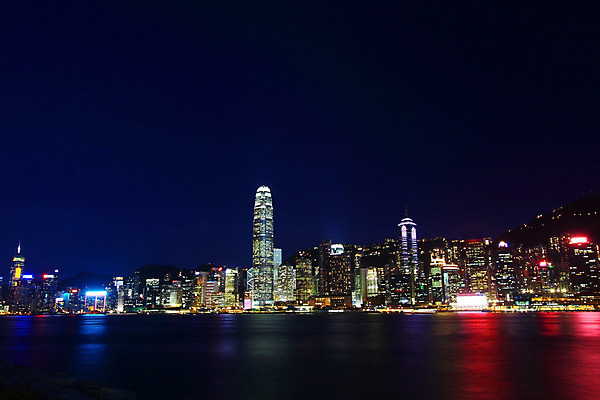 포토 JPG 해외이미지 아시아 바다 여행 백그라운드 비즈니스 건축양식 유리 하늘 휴가 동양인 풍경 사람없음 건물 금융 경제 빛 도시풍경 컬러풀 사무실 탑 항구 고층빌딩 중국 도시 도심 야간 큼 바쁨 네온 장면 포트 홍콩 스카이라인 절정 해외202004 해외포토 자연요소 건축물 건축 나라 컬러 교통시설 재질 인종 빌딩 크기 파일형식 이미지허브