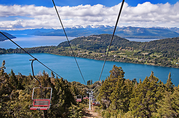 포토 JPG 해외이미지 나무 구름 호수 여행 자연 하늘 산 풍경 사람없음 야외 초록색 파란색 관광지 미국 스카이라인 남쪽 아르헨티나 해외202004 해외포토 자연요소 식물 컬러 북아메리카 남아메리카 방향 생태계 파일형식 이미지허브