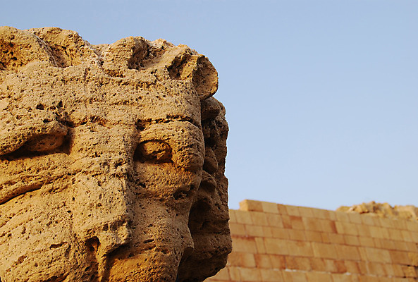 포토 JPG 해외이미지 아시아 종교 문화 벽 여행 건축양식 벽돌 거리 사람없음 건물 여행객 성경 골동품 바위 도시 예수 역사 중앙 신비 지중해 폐허 아치 과거 동쪽 로마인 옛날 이스라엘 파멸 해외202004 해외포토 건축물 건축 나라 바다 컨셉 종교용품 사람 인종 돌_바위 신_종교 방향 서아시아 파일형식 소멸 이미지허브