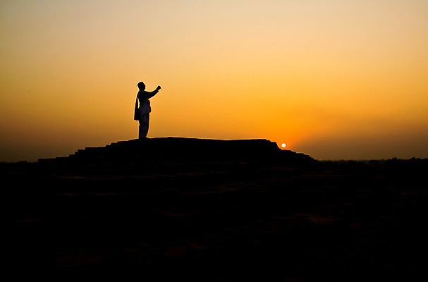 포토 JPG 해외이미지 라이프스타일 실루엣 종교 포즈 백그라운드 신체 불교 자연 하늘 아침 추상 휴식 건강 서기 사람 사람없음 햇빛 태양 평화 일출 검은색 힘 침묵 일몰 꿈 에너지 기도 마음 영혼 저녁 탈출 명상 심플 내추럴 철학 혼자 해외202004 해외포토 주간 자연요소 교육 컬러 컨셉 무늬 모션 촬영기법 생활 노을 소리 야간 생태계 파일형식 이미지허브