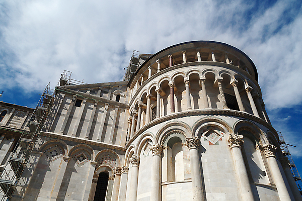 포토 JPG 해외이미지 구름 디자인 외관 유럽 기독교 종교 벽 건축양식 하늘 날씨 돌담 미술 사람없음 건물 여름 파란색 햇빛 성당 교회 환경 봄 이탈리아 블록 골동품 흰색 역사 재산 로마인 옛날 해외202004 해외포토 자연요소 건축물 계절 건축 나라 컬러 종교건축 문화예술 인종 금융 담장 태양 돌_바위 파일형식 이미지허브