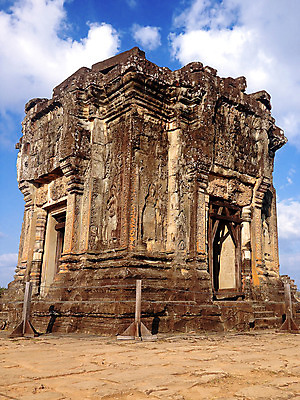 포토 JPG 해외이미지 종교 여행 불교 건축양식 하늘 사람없음 건물 성당 교회 탑 바위 무덤 사찰 재산 캄보디아 옛날 파멸 힌두교 해외202004 해외포토 건축물 건축 아시아 컨셉 종교건축 금융 돌_바위 파일형식 소멸 이미지허브
