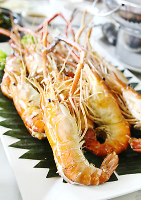 포토 JPG 해외이미지 전통 음식 바다 재료 태국 새우 서브 건강 육류 요리 동양인 사람없음 강 식당 식사 저녁식사 신선 뜨거움 맛 굽기 먹기 해산물 준비 지역 해외202004 해외포토 아시아 컨셉 식재료 모션 갑각류 인종 상점 구이 파일형식 이미지허브