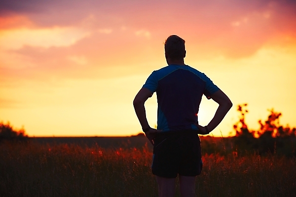 포토 JPG 해외이미지 실루엣 스포츠 생각 청소년 자연 아침 휴식 건강 피곤 한명 사람 풍경 야외 달리기 조깅 운동 태양 일출 일몰 도전 고독 저녁 연습 노력 달리기선수 운동가 혼자 해외202004 해외포토 주간 자연요소 1 감정 컨셉 모션 촬영기법 노을 야간 생태계 육상선수 파일형식 이미지허브