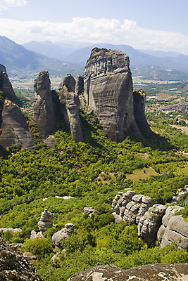 포토 JPG 해외이미지 전통 기독교 종교 여행 자연 하늘 휴가 산 파노라마 풍경 사람없음 야외 관광지 교회 침묵 기도 기둥 영혼 역사 고독 승려 그리스 과거 사암 천국 멀리 수녀원 옛날 웅장함 혼자 메테오라 해외202004 해외포토 건축 감정 유럽 컨셉 종교건축 촬영기법 건물 소리 세계문화유산 돌_바위 성직자 생태계 파일형식 이미지허브