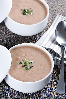 포토 JPG 해외이미지 접시 음식 다이어트 채소 재료 양파 콩 감자 따뜻함 건강 요리 사람없음 노란색 주방 식당 숟가락 축제 식사 저녁식사 버섯 회색 흰색 축하 신선 뜨거움 사발 맛 수프 강의 먹기 허브 크림 향신료 유기농 보케 강낭콩 점심식사 채식주의자 해외202004 해외포토 식물 식기 웰빙 컬러 컨셉 모션 곡류 수저 상점 사기그릇 채식 향미료 파일형식 이미지허브