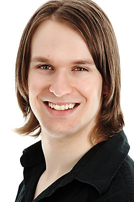 포토 JPG 해외이미지 백인 남자 행복 한명 미소 금발 흰색 치아 고립 해외202004 해외포토 서양인 1 헤어스타일 감정 컬러 표정 사람 소화기관 파일형식 이미지허브