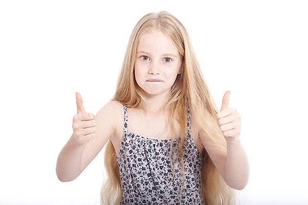 포토 JPG 해외이미지 백인 1 여자 행복 얼굴 어린이 백그라운드 통신 놀이 성공 관리 한명 사람 빛 금발 엄지손가락 흰색 표현 긍정 고립 해외202004 해외포토 서양인 헤어스타일 감정 컬러 컨셉 손가락 신체부위 파일형식 이미지허브