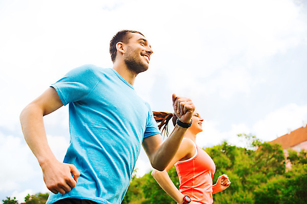 포토 JPG 해외이미지 라이프스타일 커플 공원 행복 스포츠 운동선수 함께함 건강 사람 야외 두명 친구 운동복 달리기 조깅 운동 기차 몸무게 날씬함 연습 히스패닉 바디케어 적자 주자 해외202004 해외포토 옷 공공시설 감정 육상교통 컨셉 관계 모션 대중교통 생활 몸매 파일형식 이미지허브