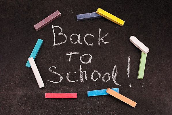 포토 JPG 해외이미지 교육 졸업 교실 수업 사람없음 칠판 페인트 속도 분필 문학 이슈 조언 해외202004 해외포토 학교 초크 파일형식 이미지허브