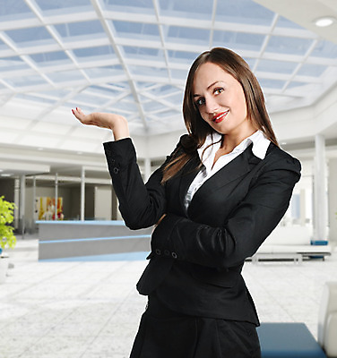 포토 JPG 해외이미지 백인 직업 손 여자 행복 회사 비즈니스 사업가 성공 노동자 갈색머리 직장 실내 선물 한명 사람 정장 성인 내부 건물 사무실 업무 비즈니스우먼 자신감 스마트 직원 경영자 긍정 쇼 안내원 비서 보여주기 경영 접수 해외202004 해외포토 서양인 1 헤어스타일 건축물 옷 감정 컨셉 모션 신체부위 작업 직장인 리더 파일형식 이미지허브