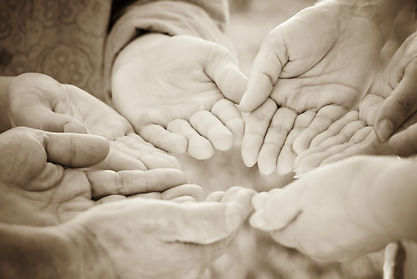 포토 JPG 해외이미지 손 여자 남자 컨셉 가족 협력 함께함 사랑 사람 사람없음 힘 우정 기도 조직 그룹 연결 심볼 커뮤니티 팔 돌봄 세피아 지원 통일 자선단체 해외202004 해외포토 감정 관계 모션 촬영기법 신체부위 친구 자선 파일형식 이미지허브