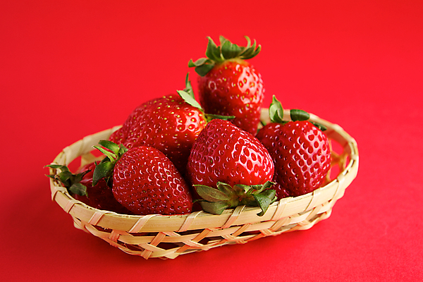 포토 JPG 해외이미지 라이프스타일 열매 음식 백그라운드 농업 다이어트 과일 벽지 딸기 건강 사람없음 빨간색 여름 농장 정원 수확 가을 신선 상품 먹기 유기농 생태계 원예 칼로리 내추럴 밭일 생태학 채식주의자 해외202004 해외포토 식물 웰빙 계절 교육 산업 컬러 모션 취미 생활 채식 파일형식 이미지허브