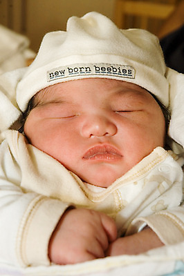 포토 JPG 해외이미지 어린이 손가락 새로움 건강 사랑 한명 소년 평화 흰색 아기 신생아 잡기 달콤 작음 부드러움 결백 돌봄 해외202004 해외포토 1 손 남자 감정 컬러 컨셉 모션 사람 감각 맛 크기 파일형식 이미지허브