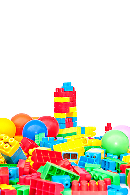 포토 JPG 해외이미지 모양 디자인 교육 백그라운드 컨셉 공 놀이 벽돌 사람없음 건물 상자 장난감 블록 유치원 게임 흰색 그룹 연결 플라스틱 큐브 오브젝트 개발 고립 멀티 엘리먼트 해외202004 해외포토 건축물 컬러 재질 파일형식 이미지허브