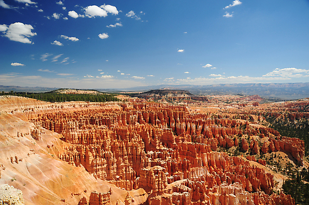포토 JPG 해외이미지 구름 자연 하늘 산 풍경 사람없음 빨간색 파란색 골짜기 미국 흰색 언덕 해외202004 해외포토 자연요소 컬러 북아메리카 생태계 파일형식 이미지허브