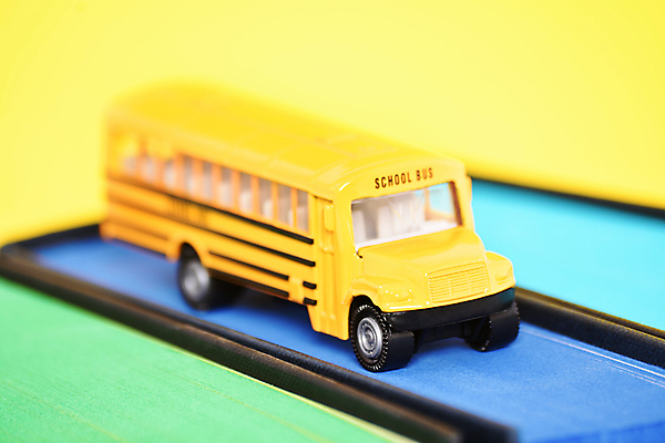 포토 JPG 해외이미지 학생 알파벳 교육 어린이 컨셉 교실 학교 버스 사람없음 책 스터디 컬러풀 장난감 노란색 칠판 유치원 가르침 가장자리 닫기 정상 오브젝트 신학기 각도 페이지 환영 방법 미니멀 해외202004 해외포토 영어 육상교통 컬러 모션 대중교통 사람 학습 둘레 파일형식 이미지허브