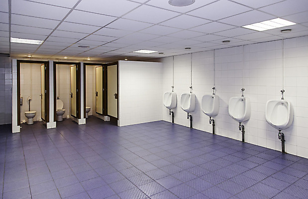 포토 JPG 해외이미지 디자인 남자 종이 벽 백그라운드 건축양식 휴식 바닥 실내 사람없음 내부 건물 물 빛 사무실 문 검은색 방 욕실 쓰레기통 흰색 도시 오픈 도자기 고급 위생 빨래 타일 화장실 변기 일반 백자 변기통 스프링쿨러 위생관리 줄서기 해외202004 해외포토 자연요소 건축물 건축 컬러 컨셉 가사 비즈니스 모션 관리 사람 파일형식 이미지허브