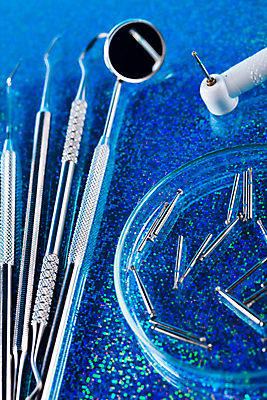 포토 JPG 해외이미지 사람없음 파란색 치과용품 해외202004 구강거울 해외포토 컬러 의료용품 파일형식 이미지허브