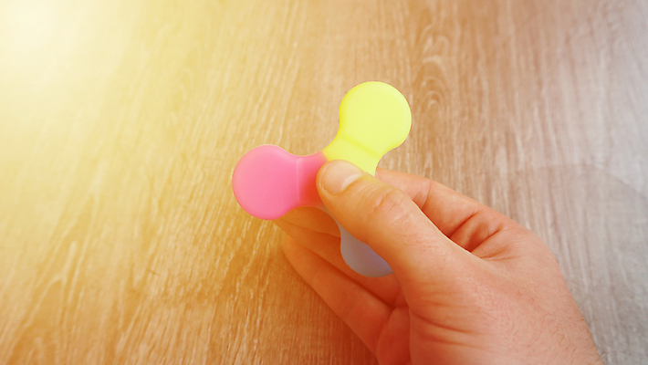 포토 JPG 해외이미지 손 디자인 행복 어린이 백그라운드 이동 공 손가락 놀이 바람 휴식 사람없음 컬러풀 장난감 힘 풍차 에너지 게임 아기 바퀴 부채 플라스틱 돌리기 무료 베어링 인기 해외202004 해외포토 자연요소 감정 컬러 컨셉 모션 재질 날씨 사람 신체부위 파일형식 이미지허브