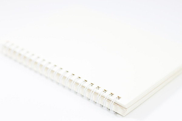 포토 JPG 해외이미지 템플릿 디자인 리본 종이 텍스트 나선형 사람없음 우주 다이어리 쪽지 공책 공백 덮개 흰색 잡지 주머니 페이지 패드 고립 목업 해외202004 해외포토 컬러 무늬 문구용품 간행물 사무용품 뚜껑 파일형식 이미지허브