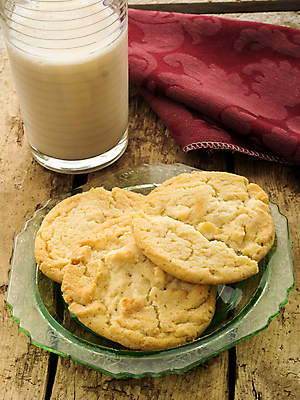 포토 JPG 해외이미지 음식 학교 유리 요리 사람없음 쿠키 빵집 우유 항아리 달콤 굽기 레시피 해외202004 해외포토 교육 재질 디저트 유제품 상점 도자기 맛 구이 파일형식 이미지허브